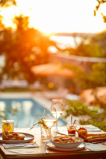 Food & Drinks 4, Casa del Val - Villa María Hotel, Water body