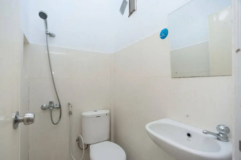 Bedroom 3, RedDoorz Syariah @ Jalan HOS Cokroaminoto Jambi, Jambi
