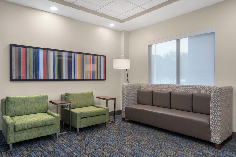 Holiday Inn Express & Suites Coralville, Johnson