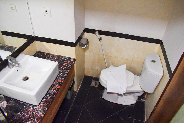 Bathroom, Abadi Hotel Malioboro Yogyakarta, Yogyakarta