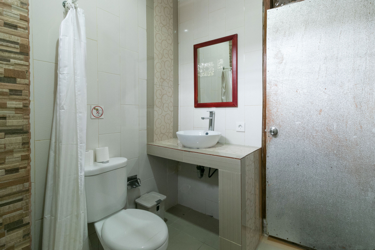 Bathroom 29
