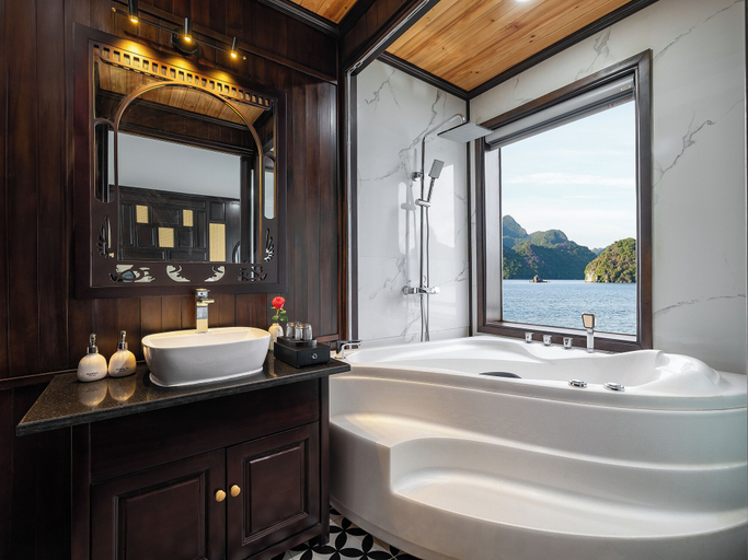 Bathroom 5, Aqua Elegance Cruise, Hạ Long
