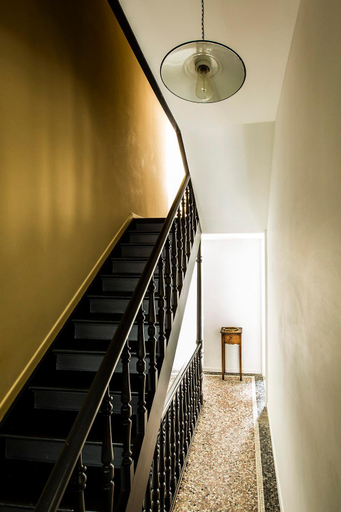 Public Area, La Maison Haute guesthouse, Bruxelles
