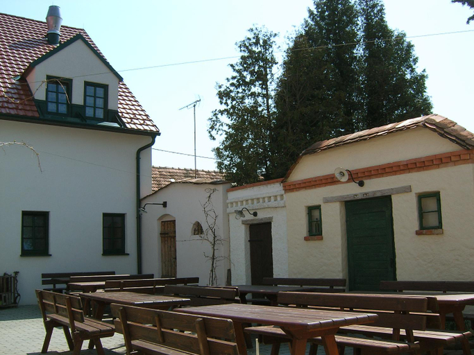 Others 4, Hanfthal-Hof, Mistelbach