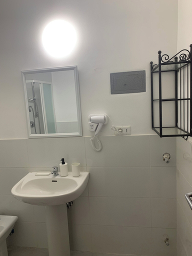 Bathroom 5, B&B Sole e Luna, Rome