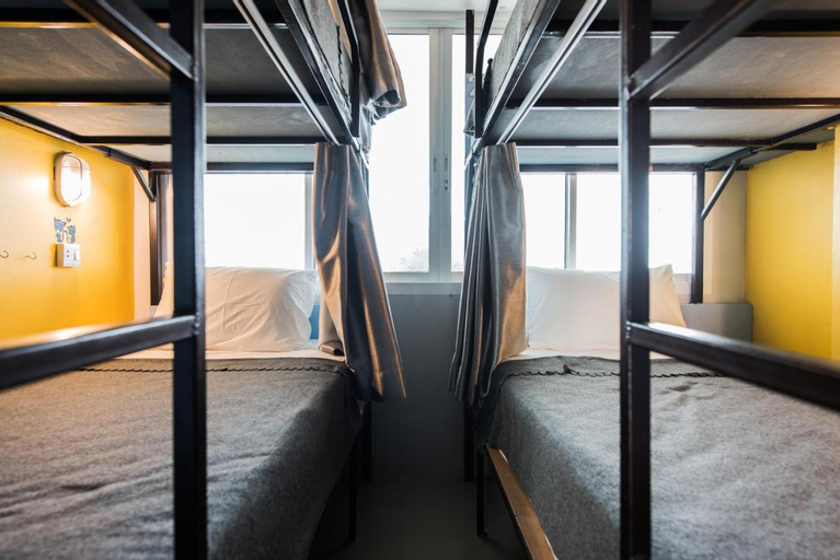 Bedroom 30