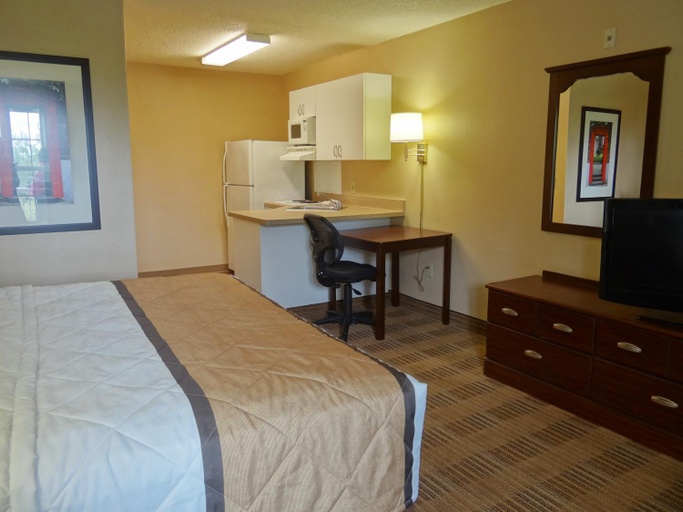 Bedroom 3, Extended Stay America Suites - Santa Rosa - South, Sonoma