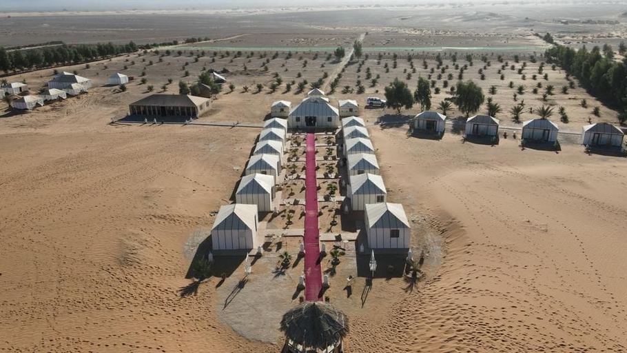 Others 3, private tent with bathroom, Errachidia