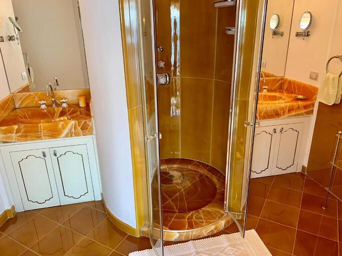 Bathroom 3, VILLA LE BASTE, Salerno
