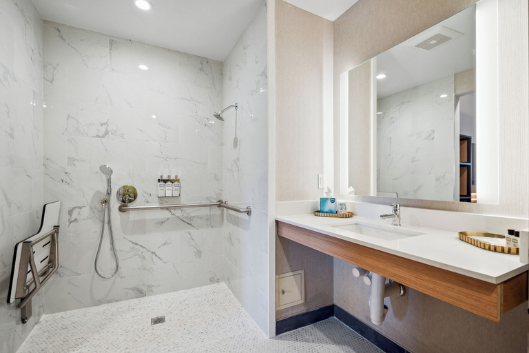 Bathroom 4, The Evergreen, Marin