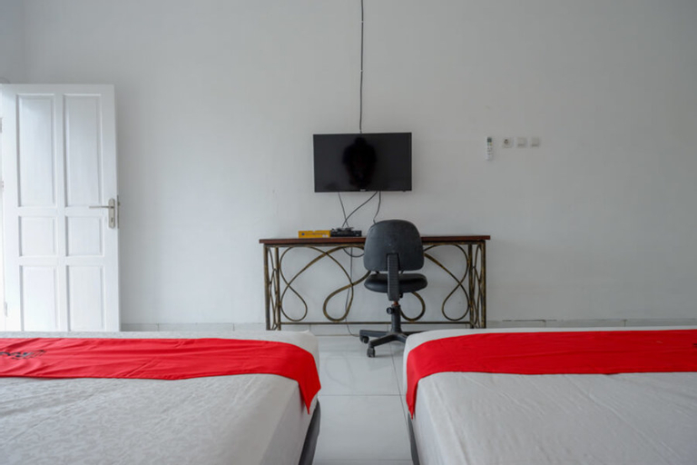 Bedroom 2, RedDoorz Syariah near Universitas Muhammadiyah Surakarta, Sukoharjo
