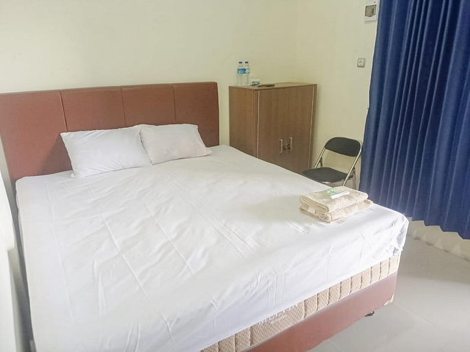 Bedroom 4, Grand Kencana Guesthouse near Wisata Bahari Lamongan