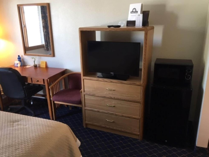 Bedroom 3, Days Inn by Wyndham Worland, Washakie
