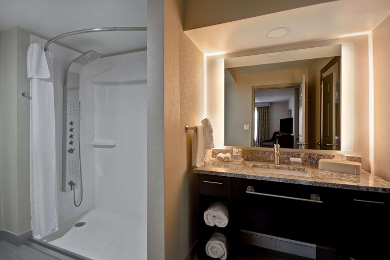 Bathroom 26