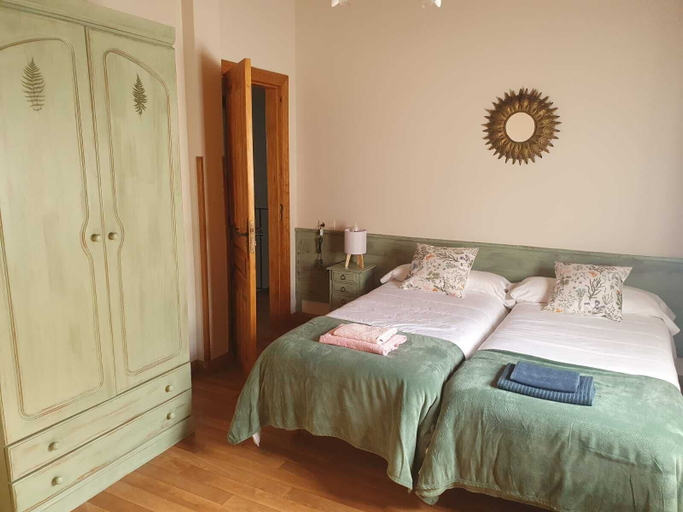 Bedroom 2, LAS MIMOSAS DEL NALON, Asturias