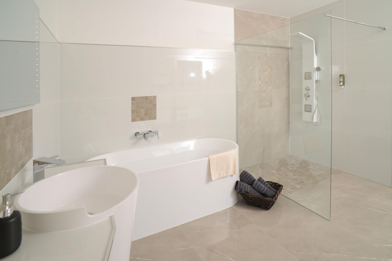 Bathroom 3, Designapartments Die besondere ART - Sennhutte 7, Harz