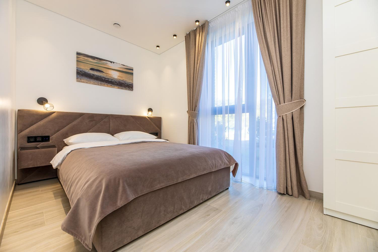 Others 3, M50 Apartments, Palangos