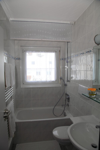 Bathroom 2, Christine, Ostallgäu