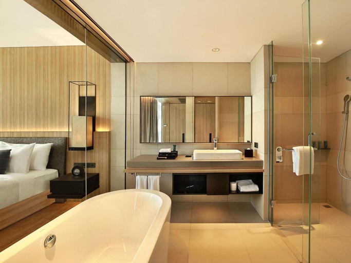 Bathroom 3, Royal Tulip Gunung Geulis Resort and Golf, Bogor