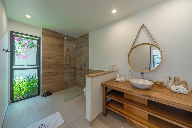 Bathroom 4, Villa Namaskar, Badung