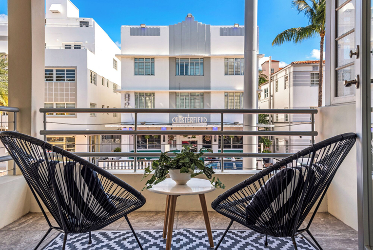 Others 5, Luxuri Suites, Miami-Dade