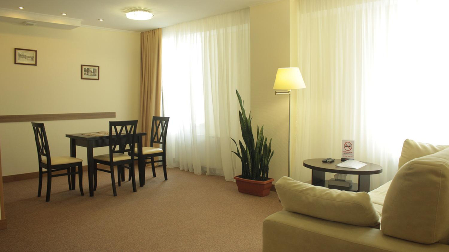 Others 4, Hotel Asteri, Pechers'kyi