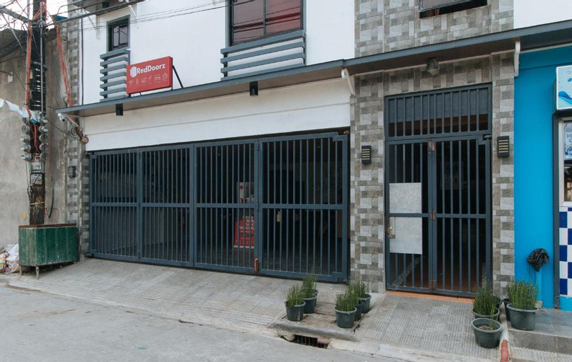 RedDoorz Near Christ the King Medical Center, Las Piñas