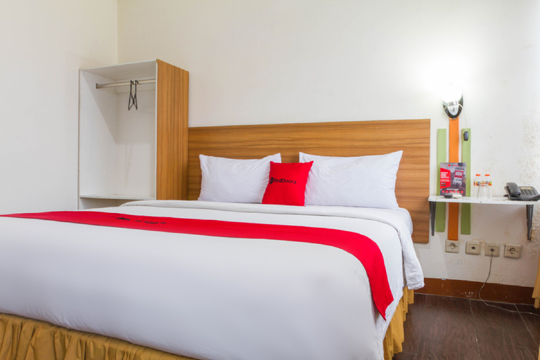 Bedroom 4, RedDoorz Plus @ Surapati 2, Bandung