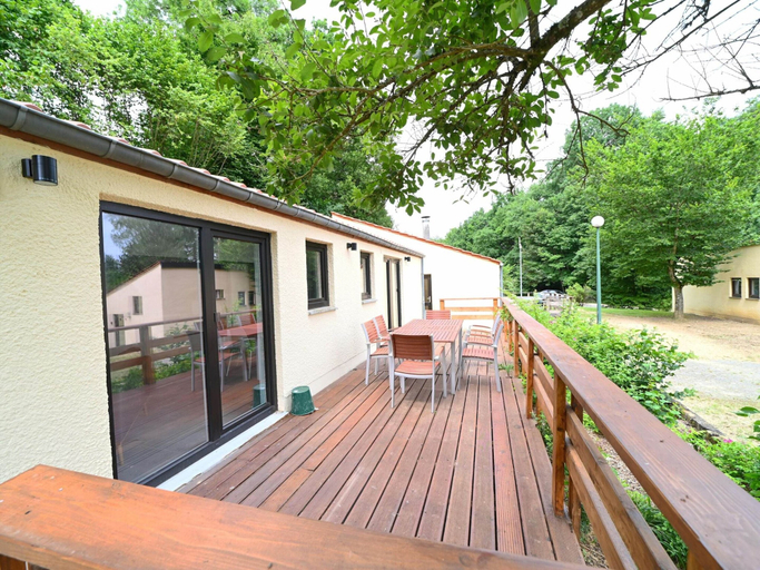 Exterior 3, Bungalow by Lake Rabais in Virton, Luxembourg