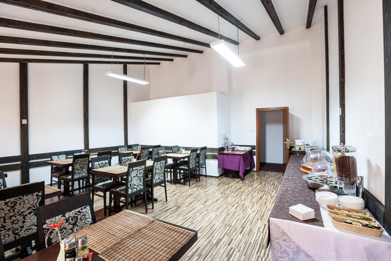 Food & Drinks 4, Hotel Citadella, Municipiul Bucuresti