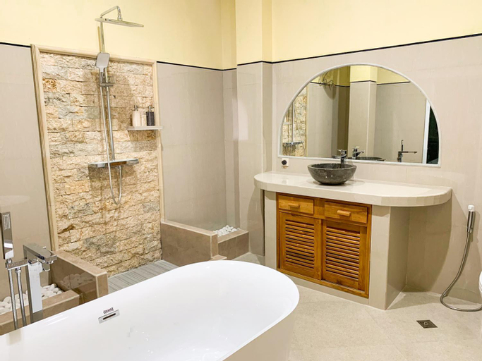 Bathroom 6