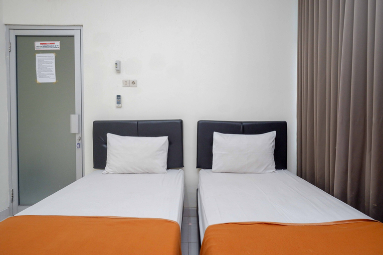 Bedroom 25