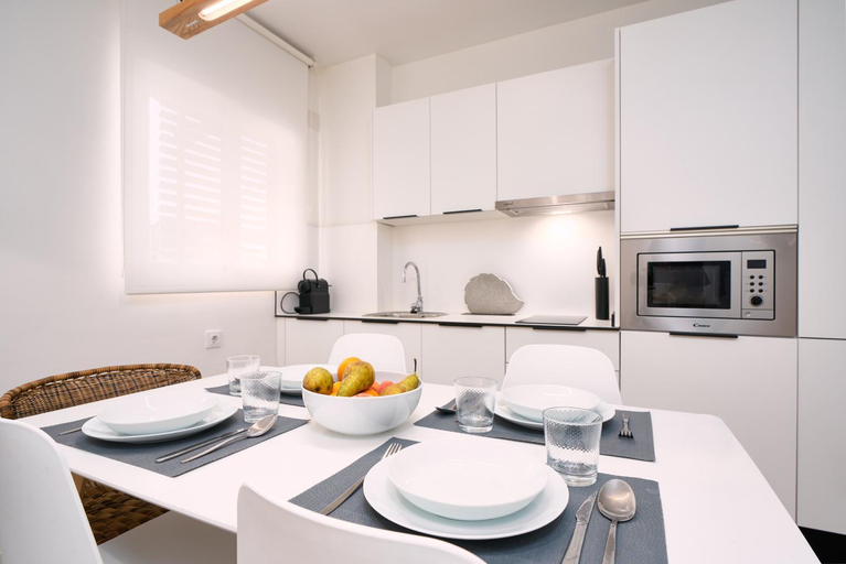 Others 3, SUNN Apartments Amador de los Rios, by Homing U, Sevilla