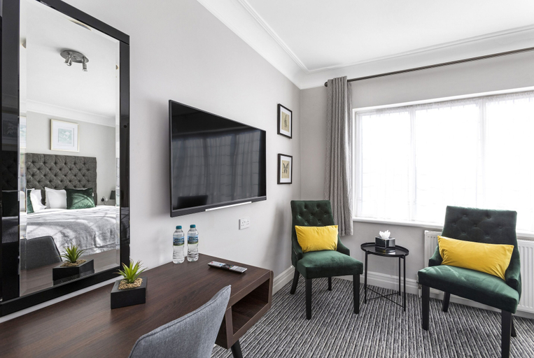 Others 5, Martel Guest House, London