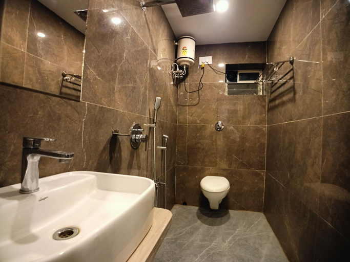 Bathroom 3, HOTEL RINKY'S PALACE, Purba Medinipur