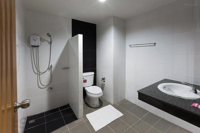 Bathroom 4, JJ Residence Phuket Town, Phuket Island
