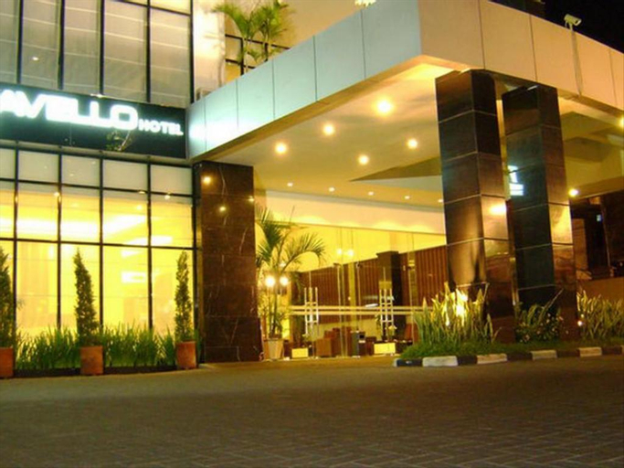 Exterior & Views 10