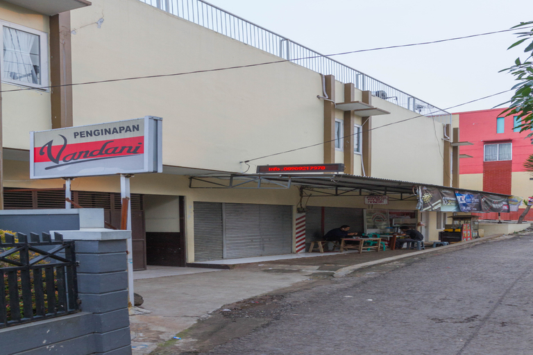 Exterior & Views, RedDoorz Plus near IPDN, Sumedang