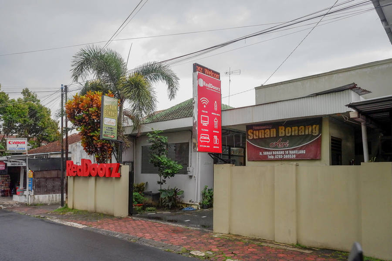 Others 5, RedDoorz Syariah@ Sunan Bonang Magelang, Magelang