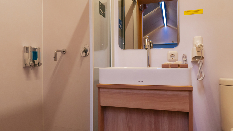 Bathroom 3, Bobocabin Dieng, Wonosobo, Batang