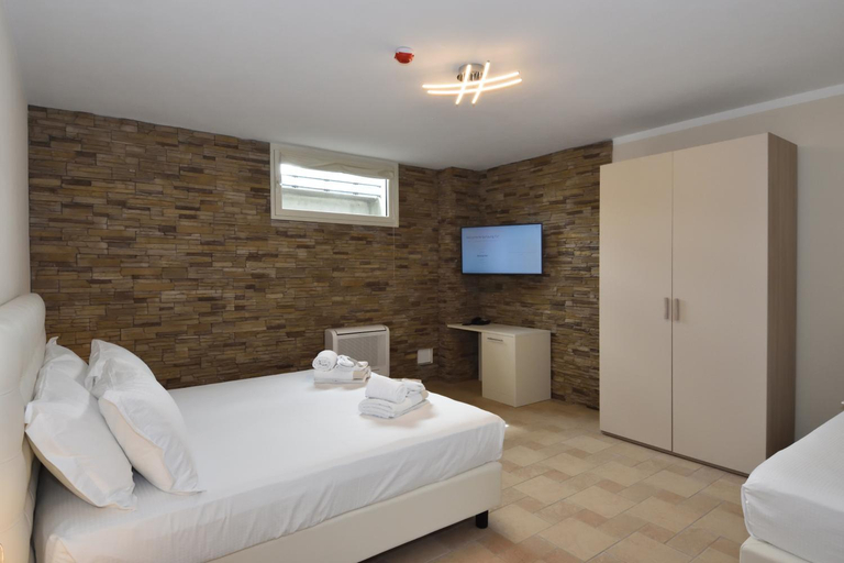 Bedroom 2, Il Colle Apartments, Como