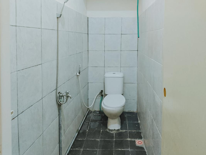 Bedroom 2, De Luck Homestay near Alun Alun Sidoarjo, Sidoarjo