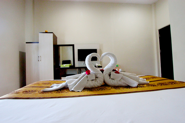 Bedroom 1, Yasmin Hotel & Restaurant, West Bangka