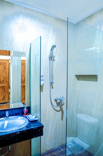 Bathroom, Boutique B21 Malang by Azana Hotels Collection (formerly Front One Boutique B21 Malang), Malang