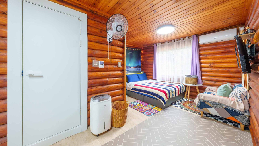 Bedroom 3, Pocheon Arumdri Pension, Pocheon