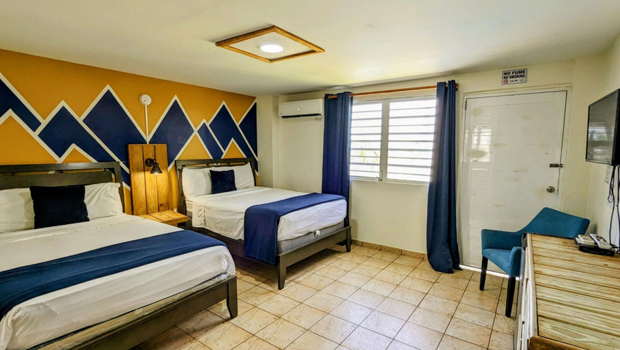 Bedroom 2, West Coast Inn's