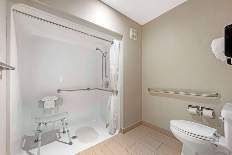Bathroom 5, Best Western Plus Lafayette Hotel University Area, Tippecanoe