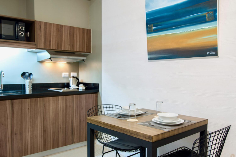 Dining Room 4