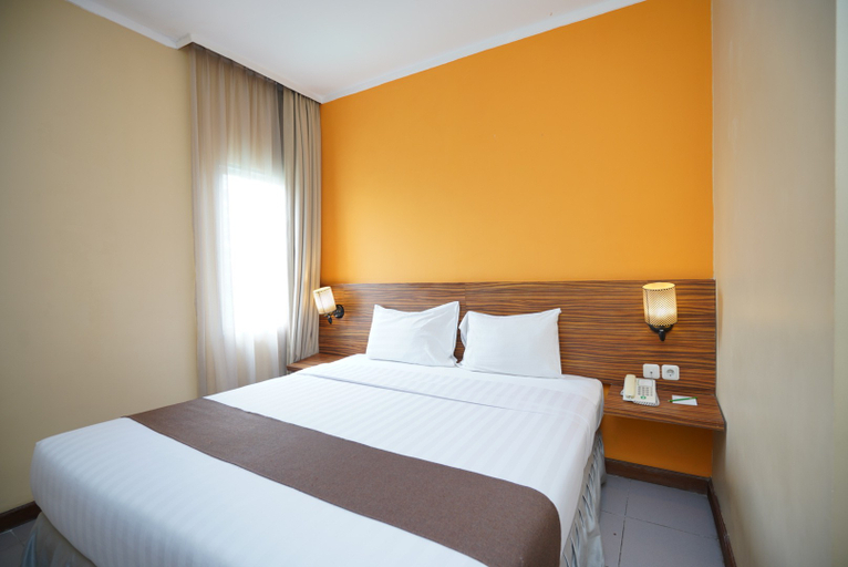 Bedroom 2, Lorin Syariah Hotel Sentul, Bogor