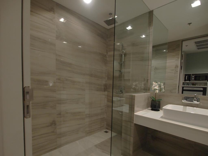 Bathroom 8